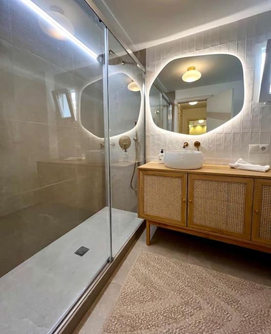 Nuevo Close To Sinese Design Homes Apartamento